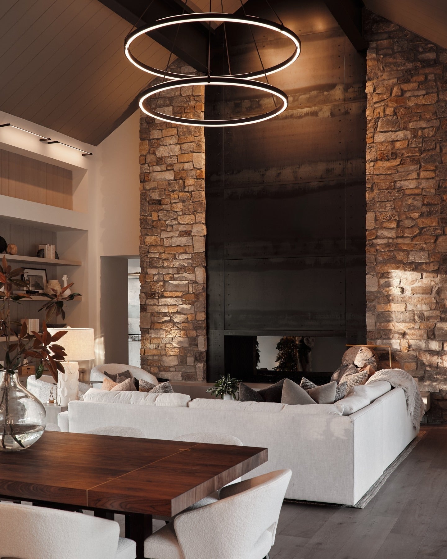 21 Elegant European Living Room Ideas for Instant Style