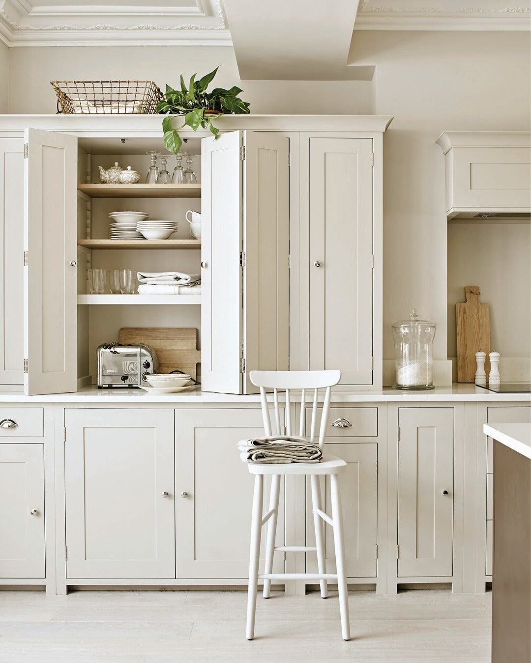15 Elegant & Cozy White Cabinets Kitchen Ideas
