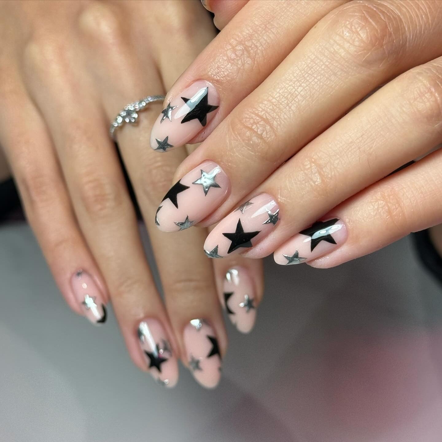 15 Cute Nail Ideas With Stars You’ll Love