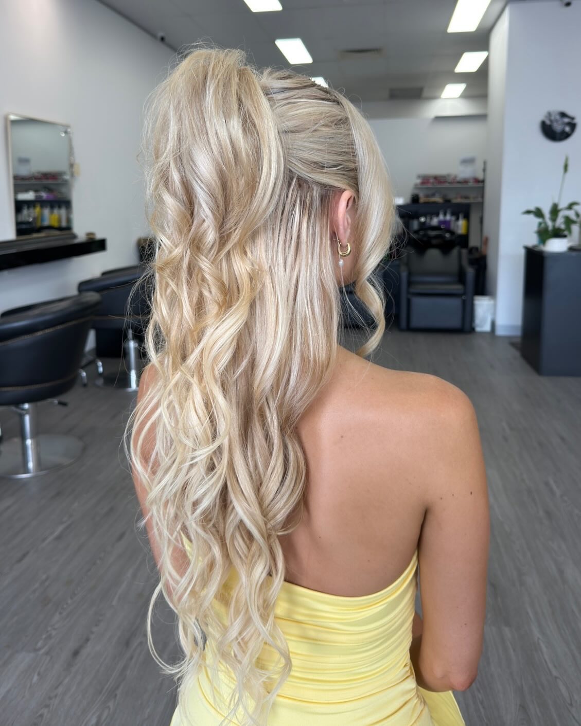 25 Birthday Hairstyles Perfect for a Special Night