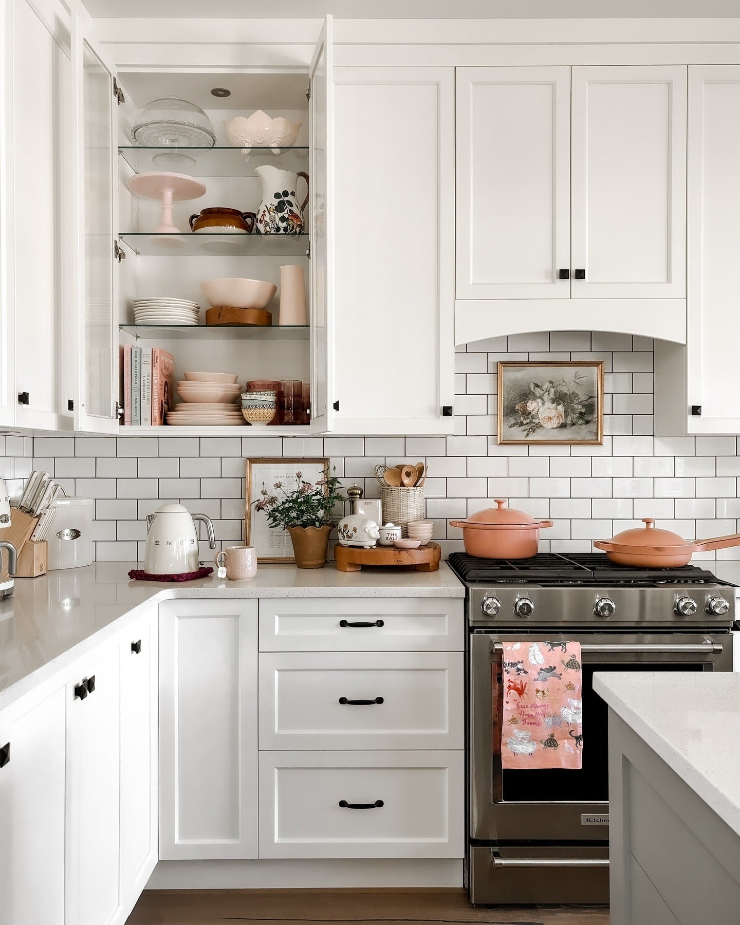 15 Simple Yet Stunning White Kitchen Ideas