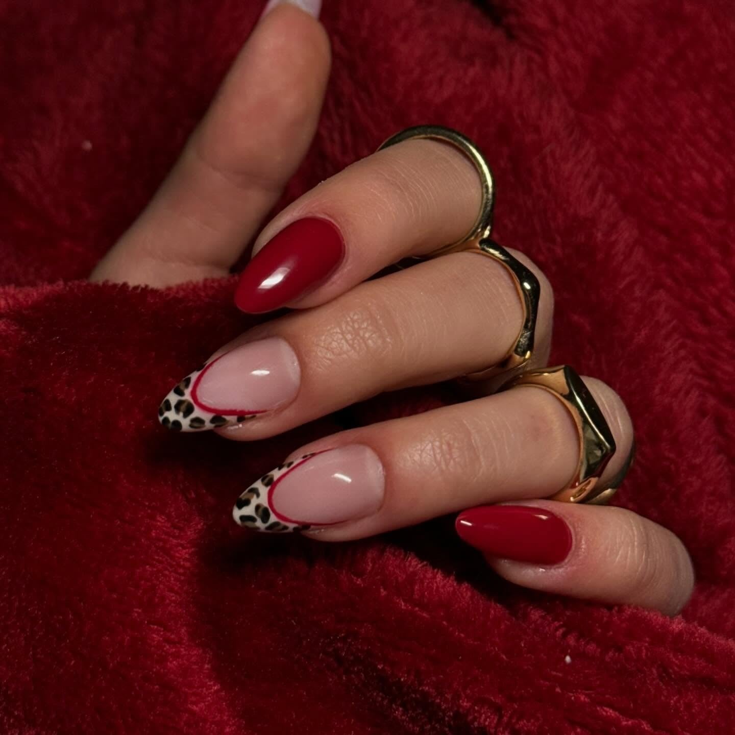 15 Cute Red Nail Ideas You'll Copy