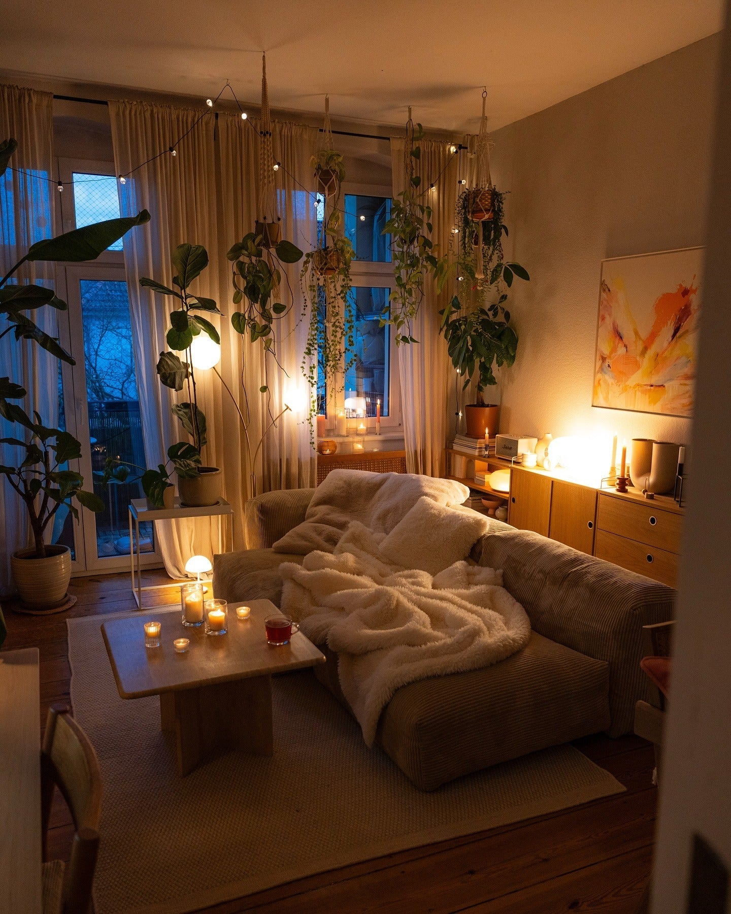 15 Warm & Moody Living Room Ideas to Love