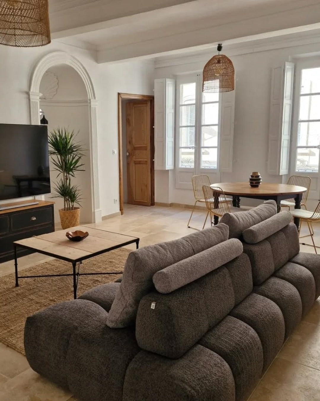 15 Bold and Beautiful Dark Gray Sofa Living Room Ideas