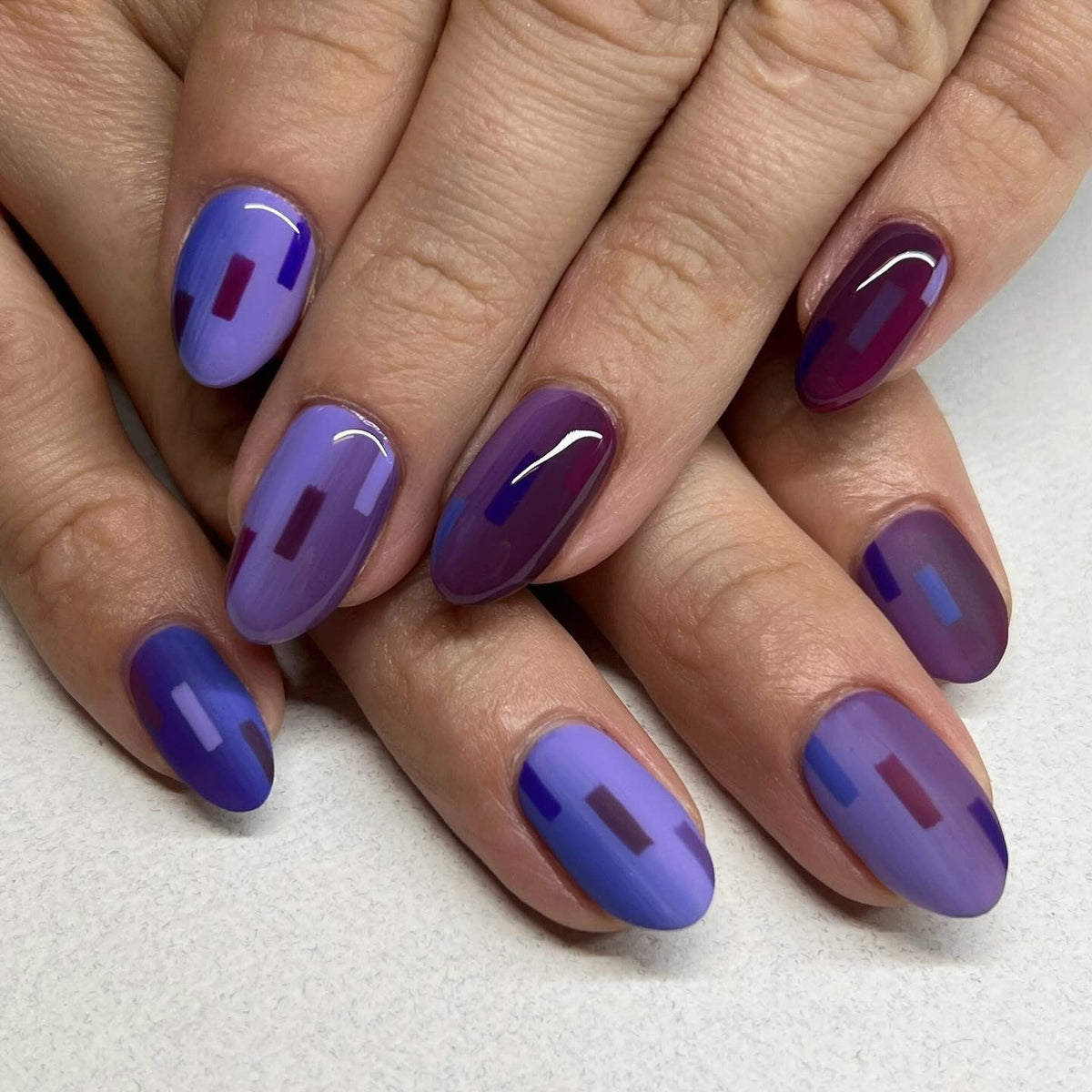 18 Clean & Bold Geometric Nail Ideas