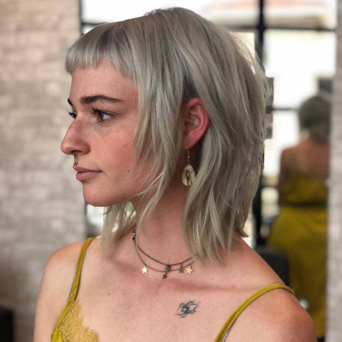 15 Easy-Chic Medium Length Shags for a Cool Girl Look