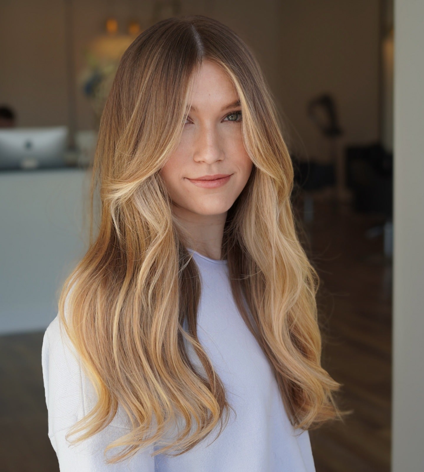 15 Honey Blonde Hair Color Styles That Add Instant Glow