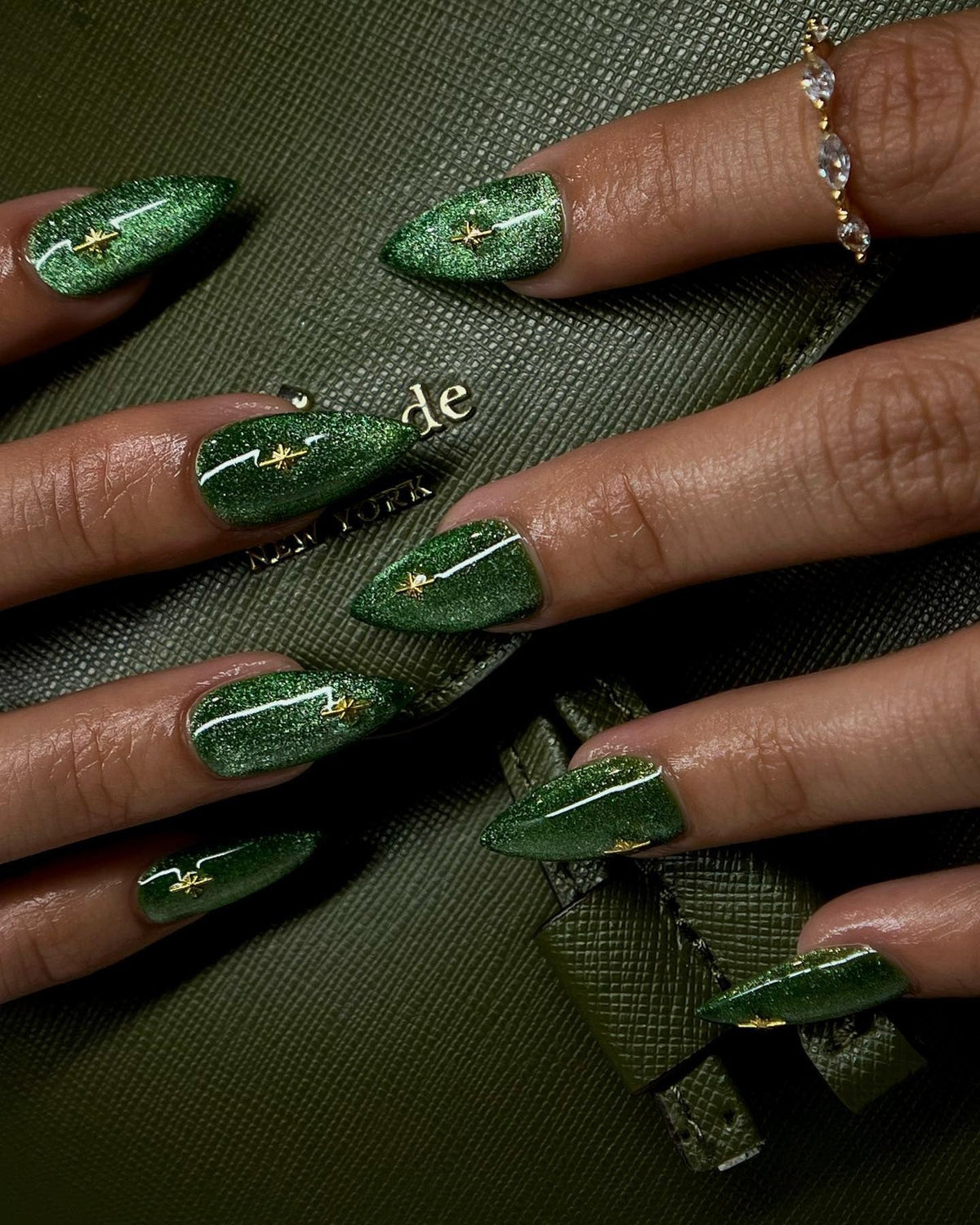 15 Glam Short Stiletto Nail Ideas You’ll Love