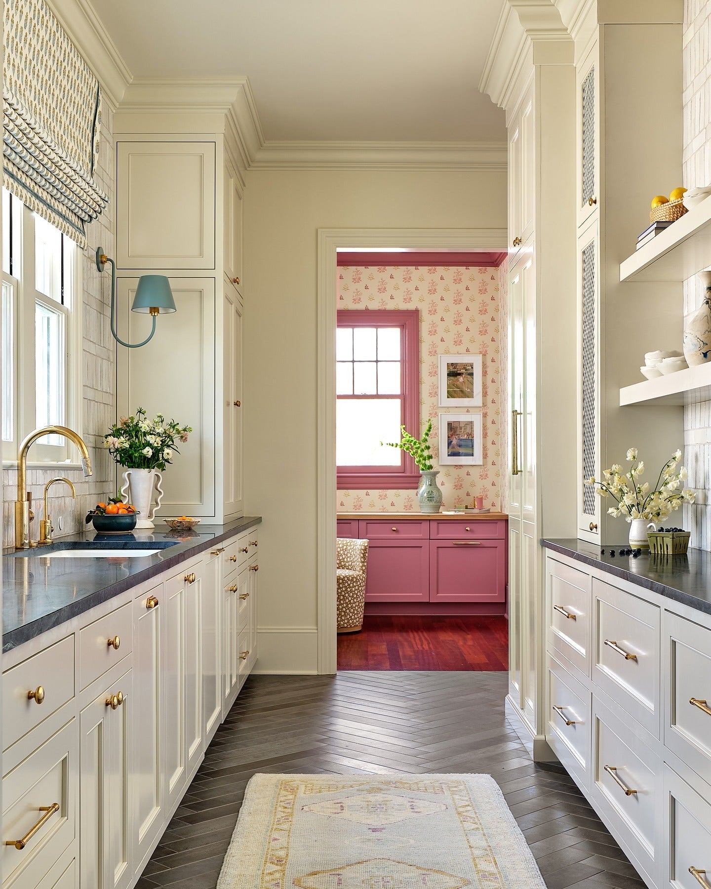 15 Chic Pink And White Kitchen Ideas