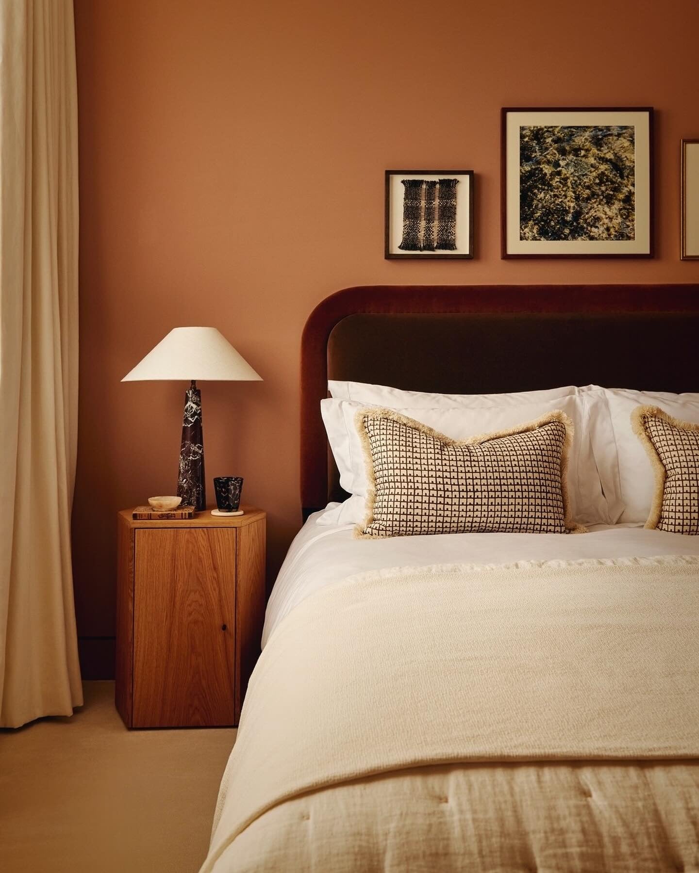15 Burnt Orange Bedroom Ideas That Feel Rich and Cozy