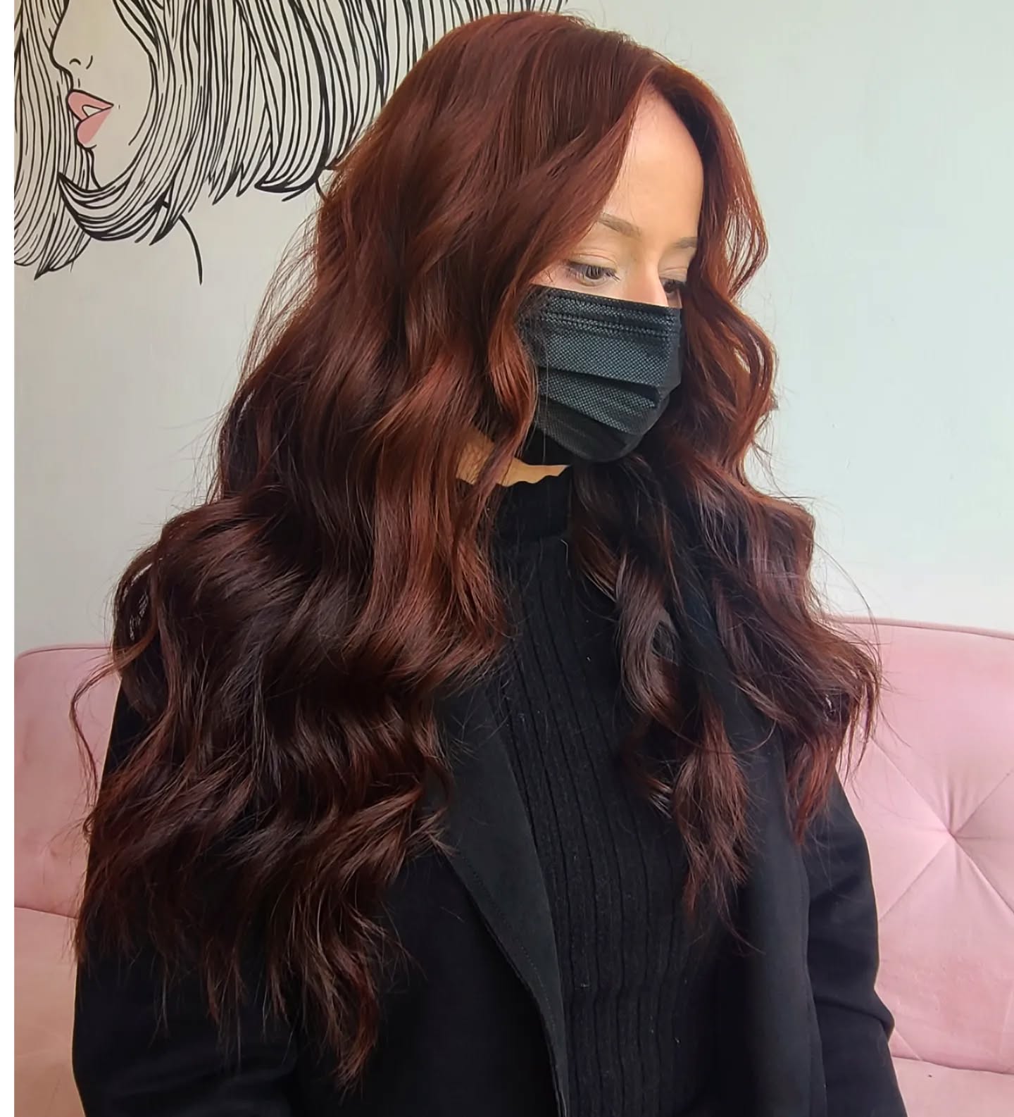 22 Chic Ways to Wear Dark Auburn Hair Color