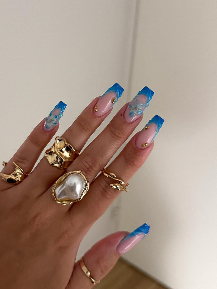 15 Chic Blue Coffin Nails Ideas