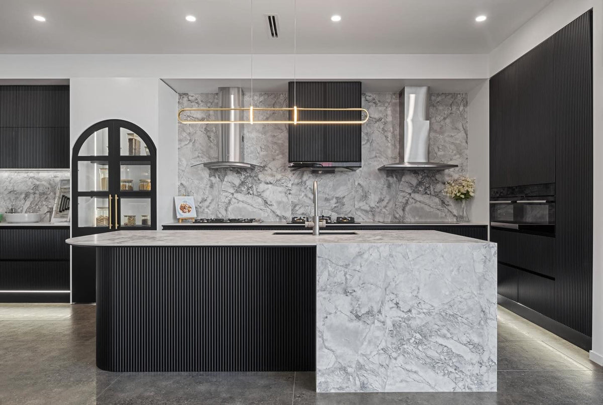15 Chic Black And Grey Kitchen Inspiration