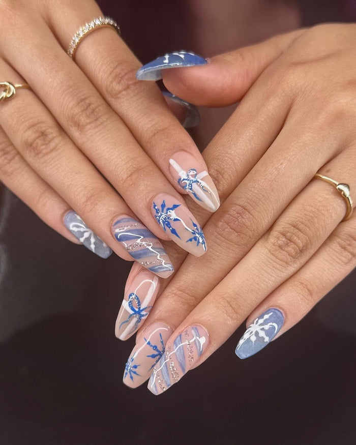 15 Chic Blue Christmas Nail Ideas for Winter
