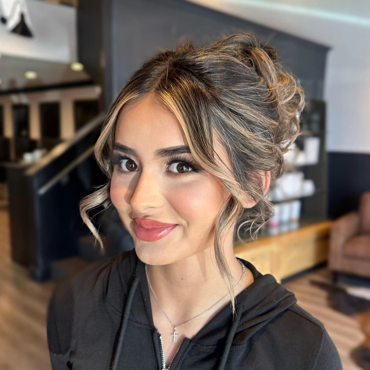 15 Chic Prom Hairstyles