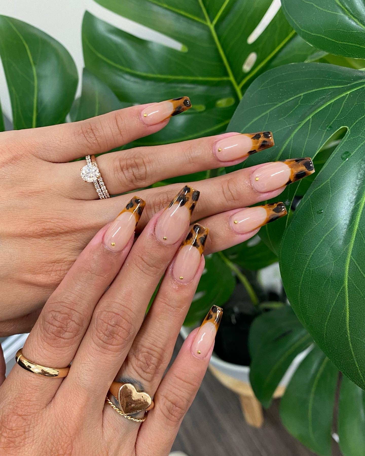 15 Chic Simple Coffin Nail Ideas