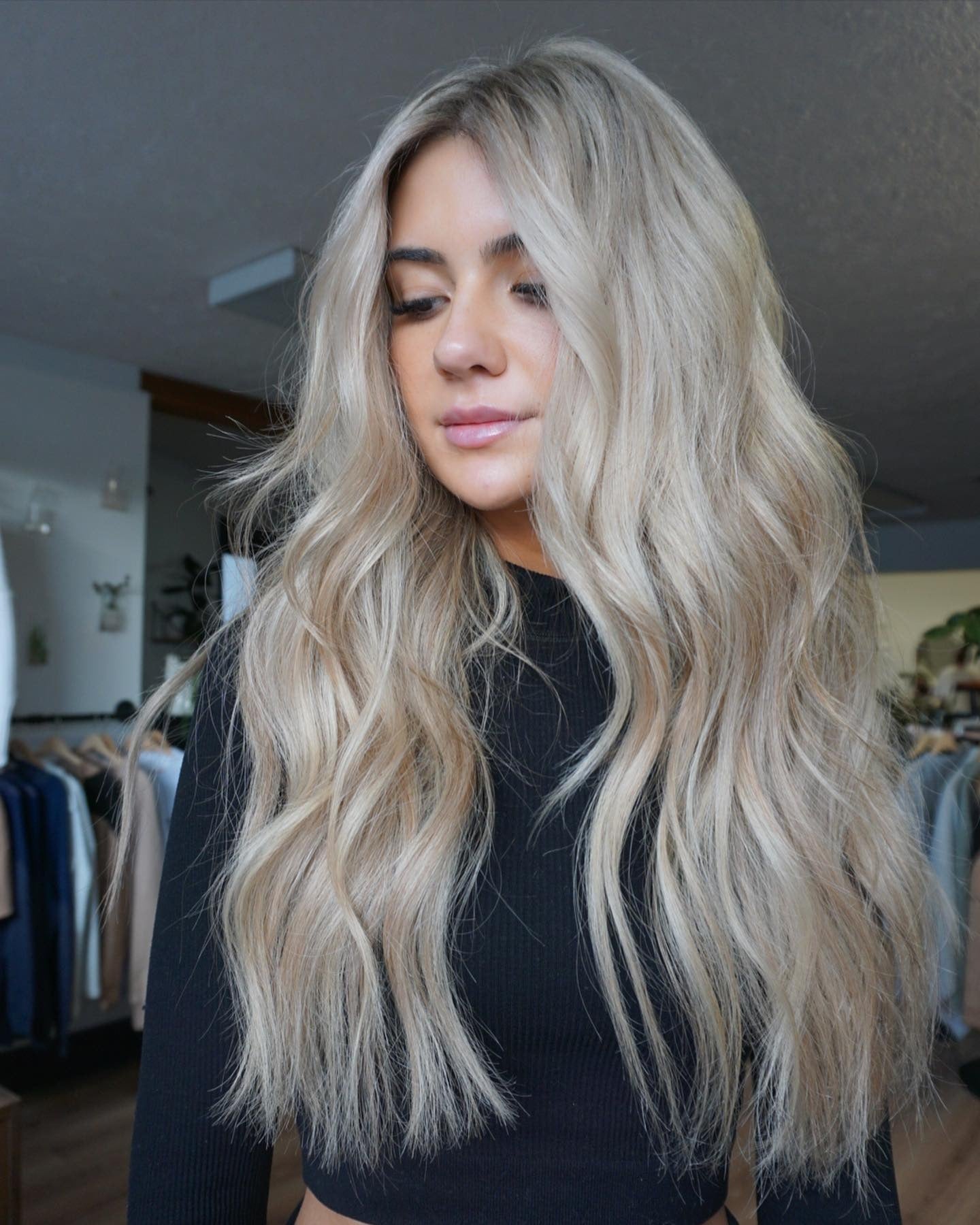 15 Pearl Blonde Hair Color Styles You’ll Want