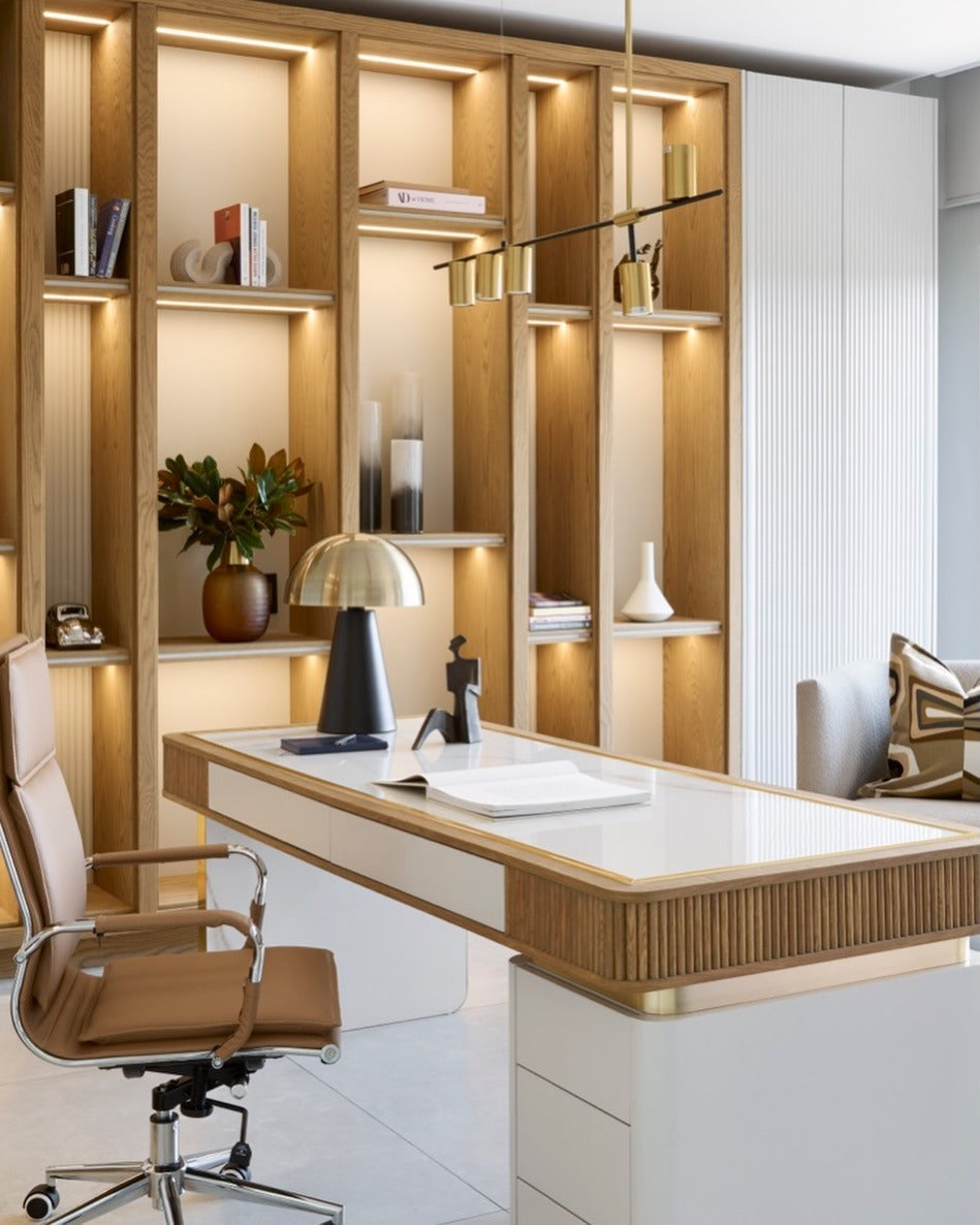15 Chic White And Gold Office Ideas