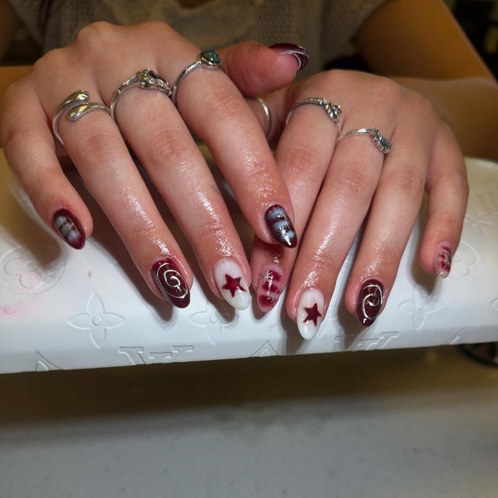 15 Chic Red And Silver Nail Ideas