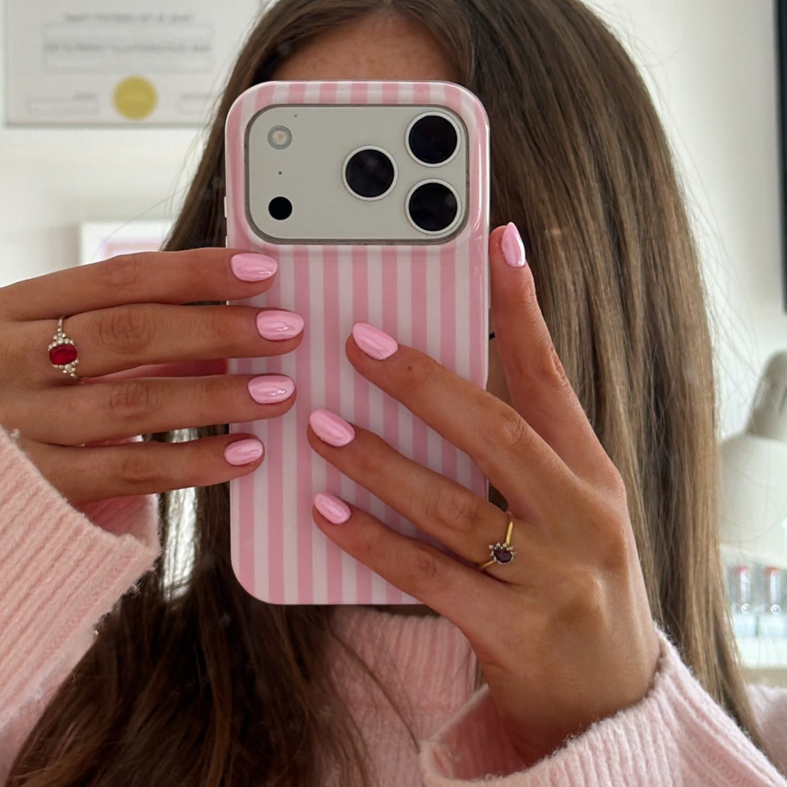 15 Chic Short Pink Nail Ideas for Every Day
