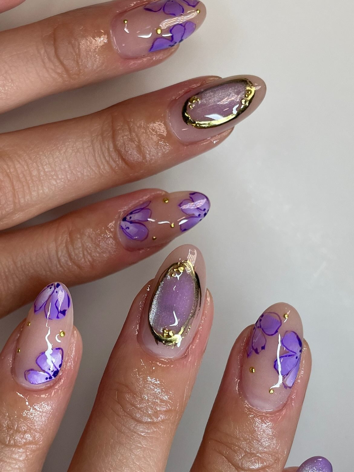 15 Gold And Purple Nail Ideas That Shine