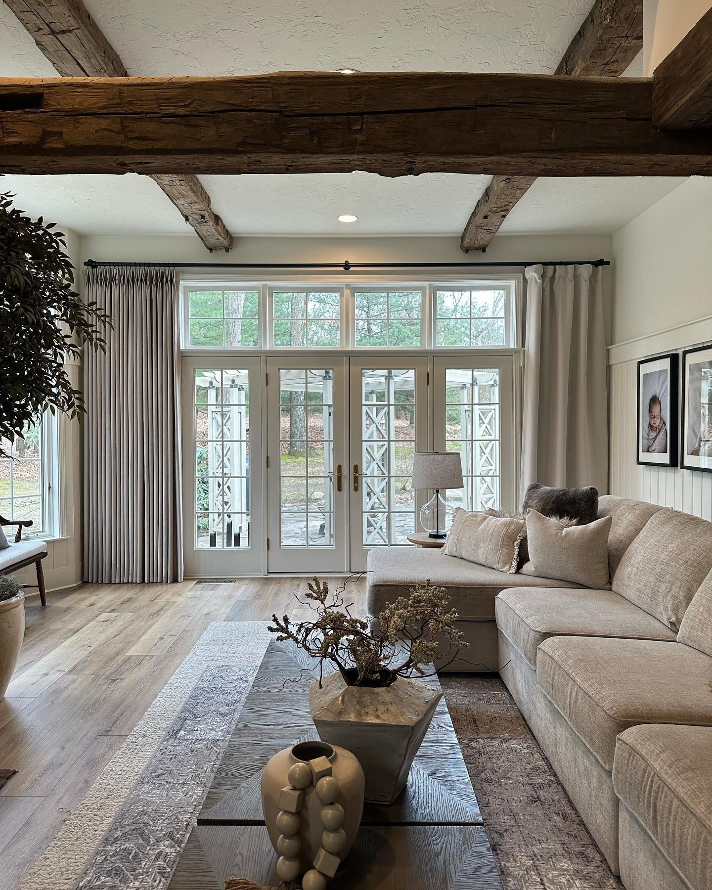 15 Stunning Curtain Ideas For Living Room Style