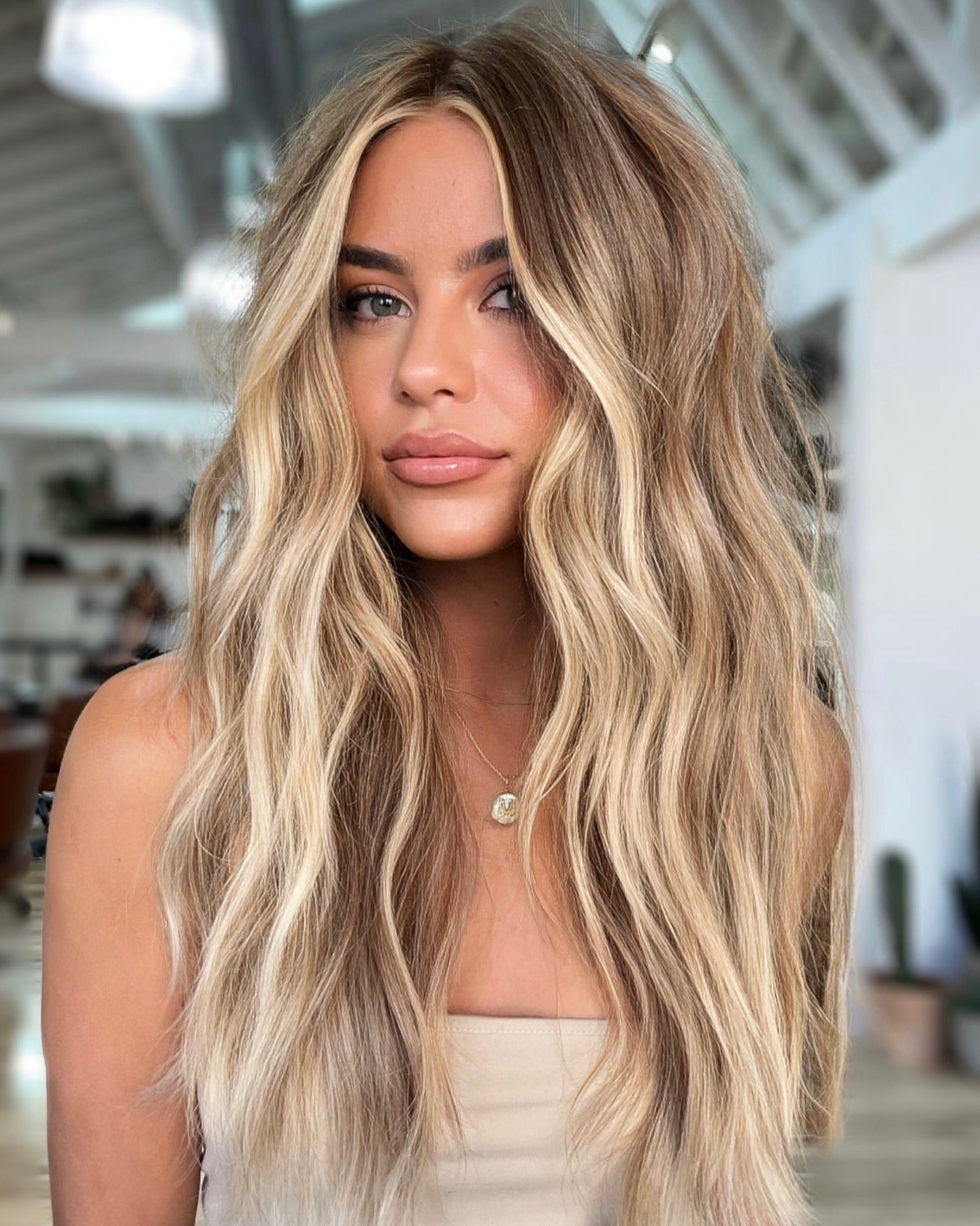 15 Chic Sandy Blonde Hair Color Looks