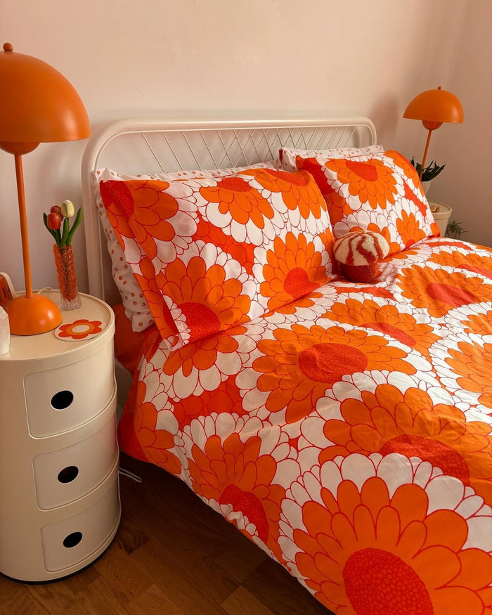 15 Orange Bedroom Ideas You’ll Love Right Now