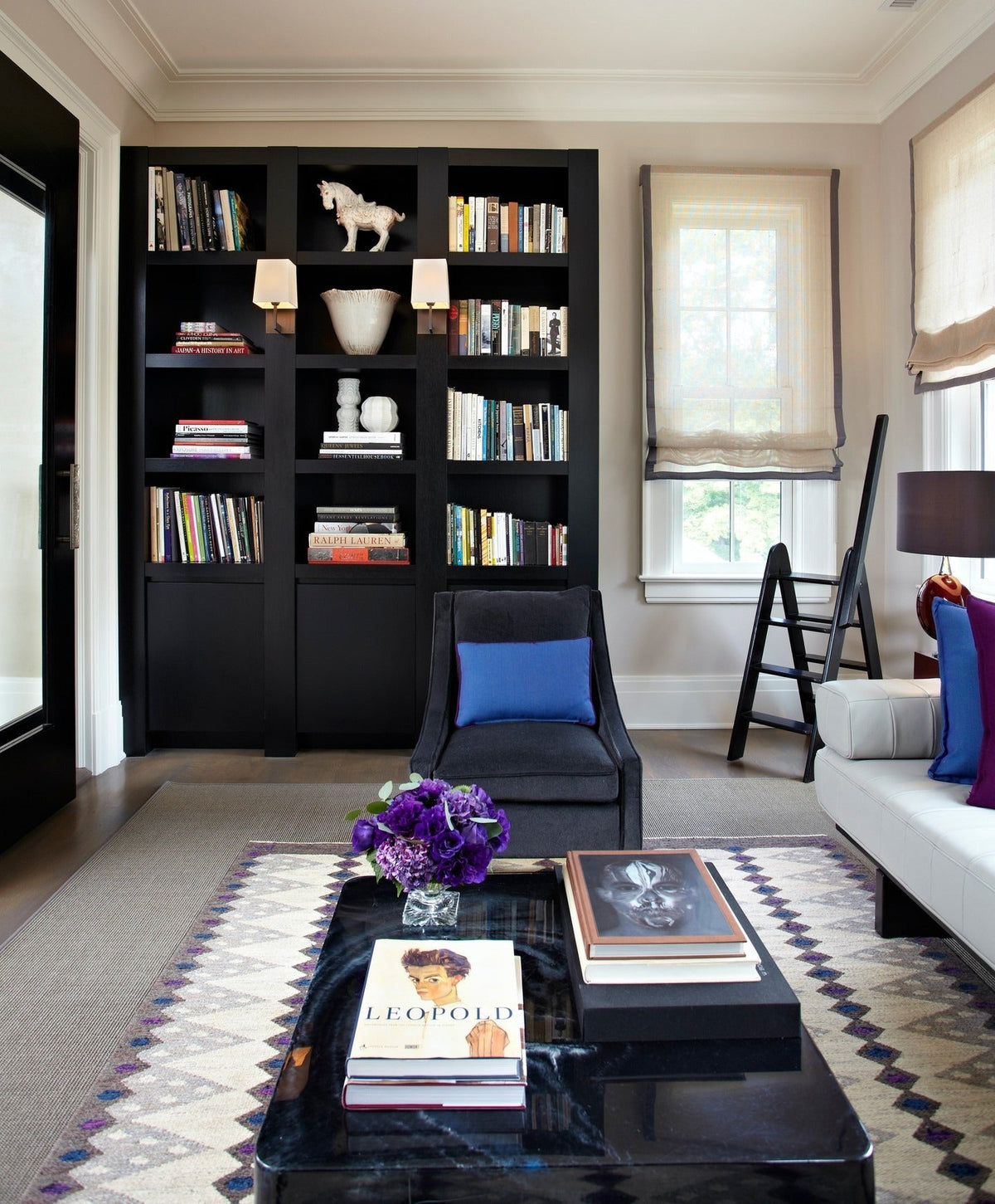 15 Stunning Blue And Black Living Room Ideas