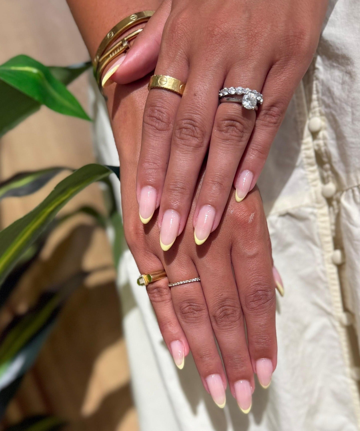 15 Yellow French Tip Nail Ideas That Are So Chic