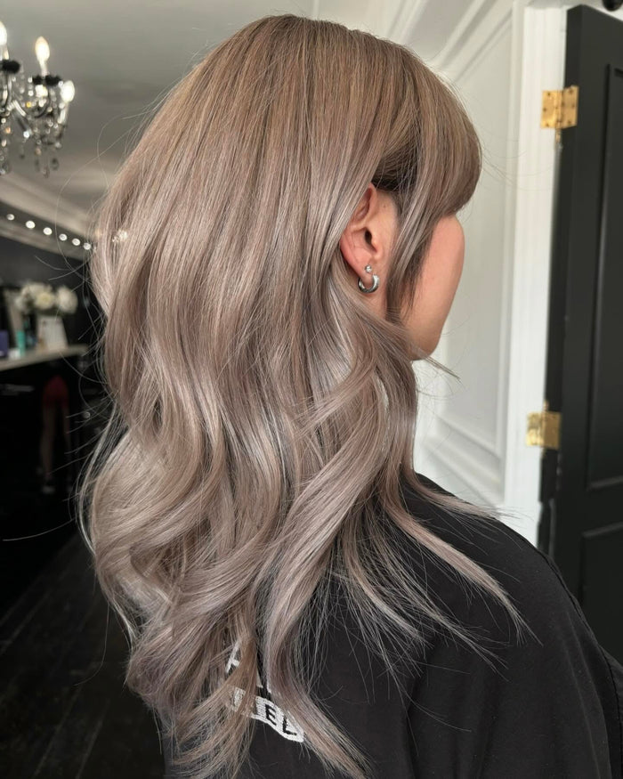 15 Stunning Milk Tea Hair Color Ideas for a Chic Look