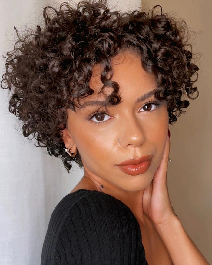 20 Chic Short Curly Hairstyles You’ll Love