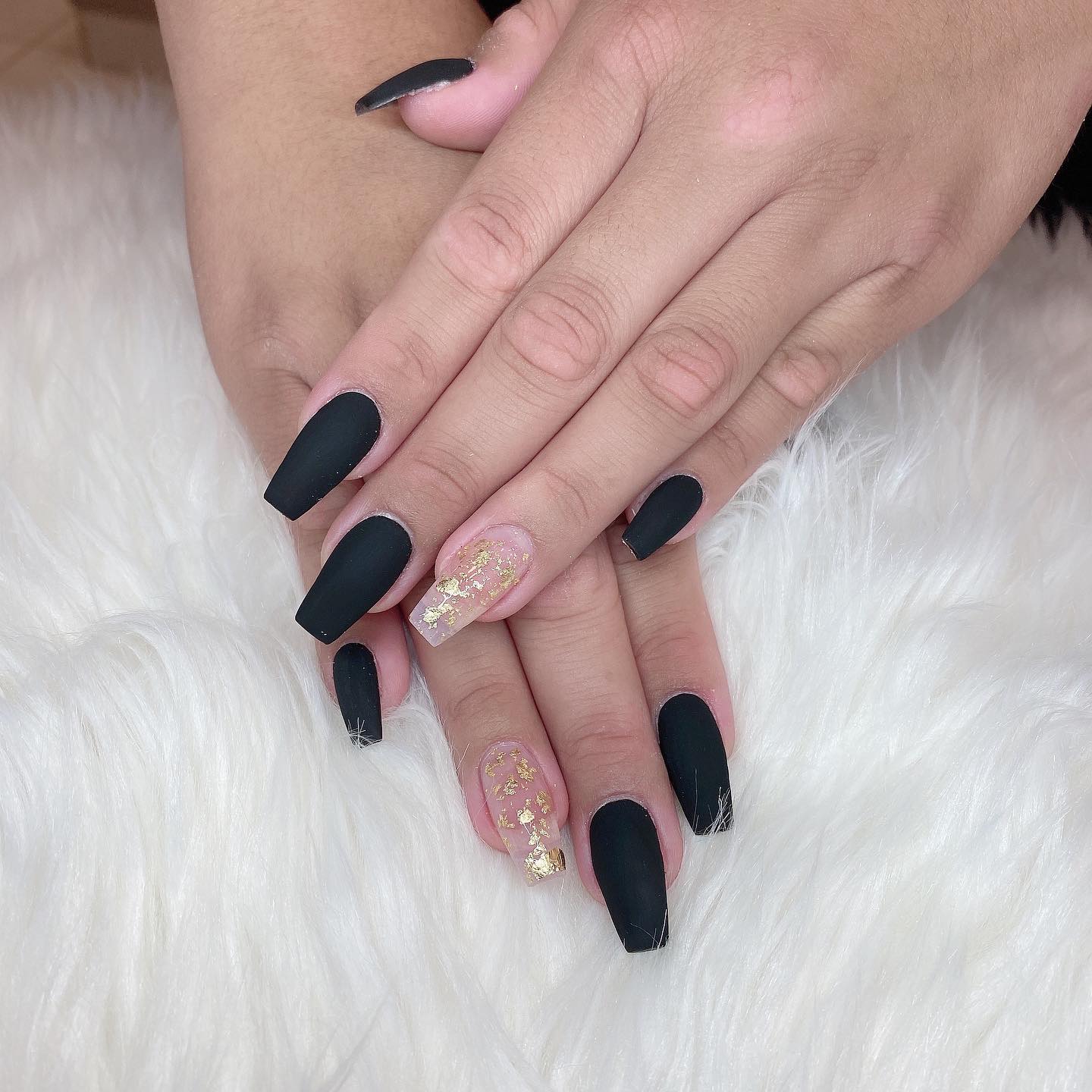 21 Black Matte Nail Ideas with a Modern Edge