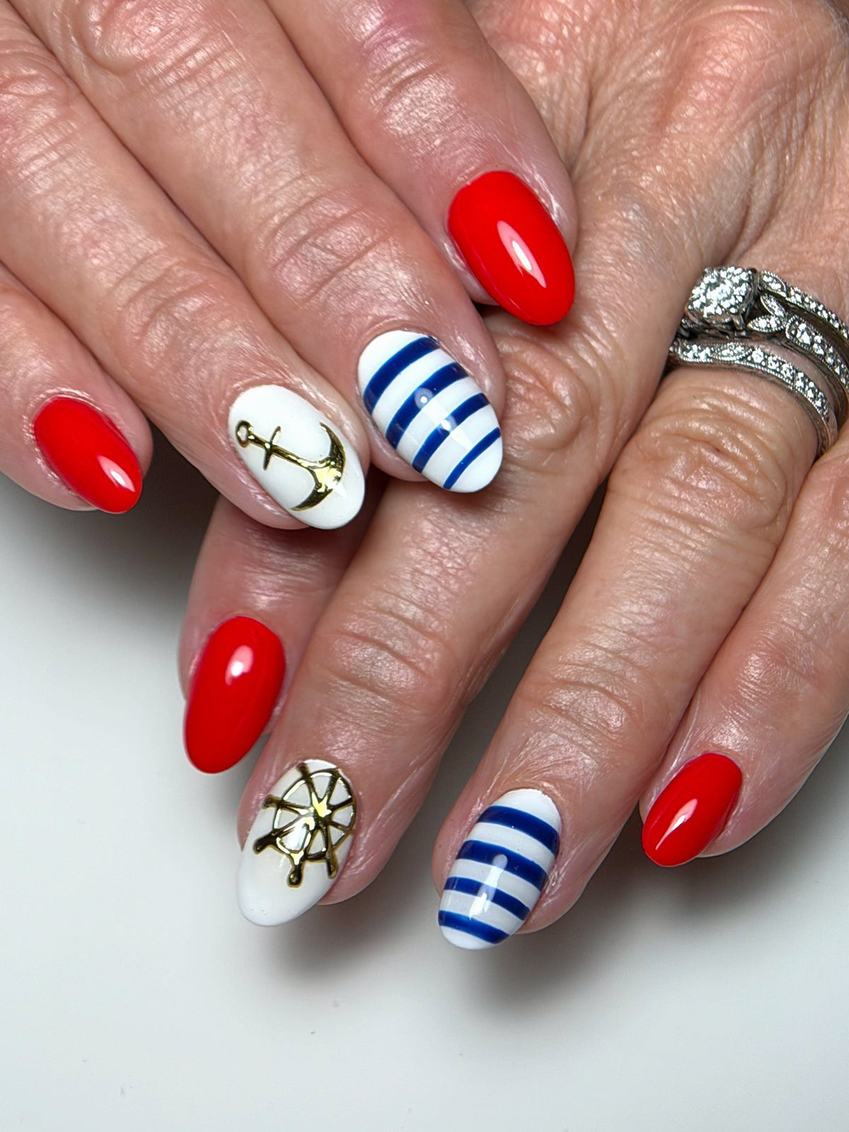 15 Chic Anchor Nail Ideas