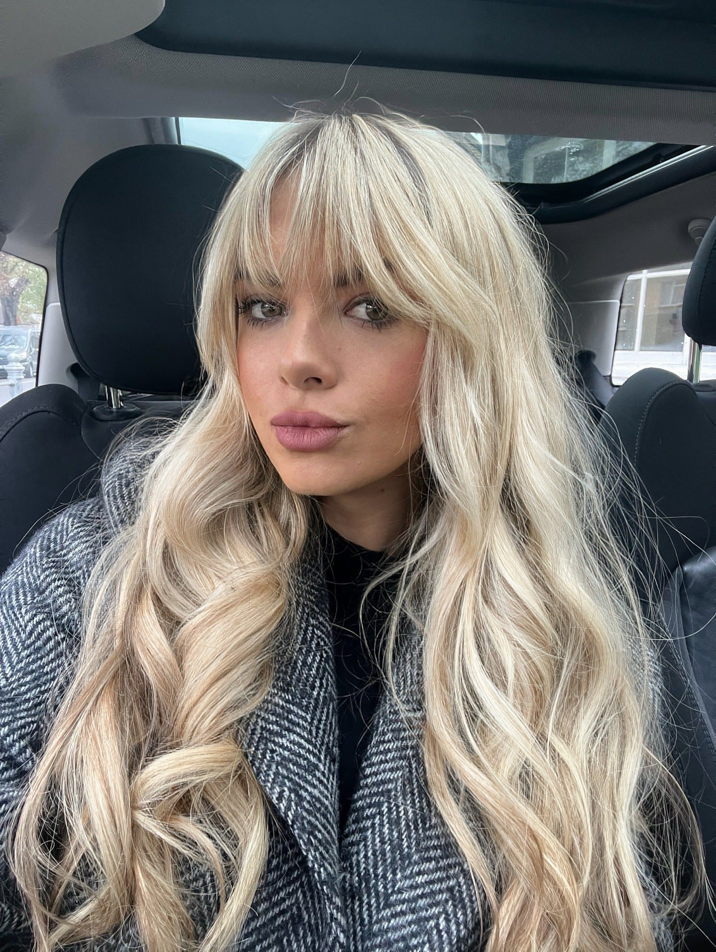 15 Feather Fringe Hair Cuts That Feel Fresh