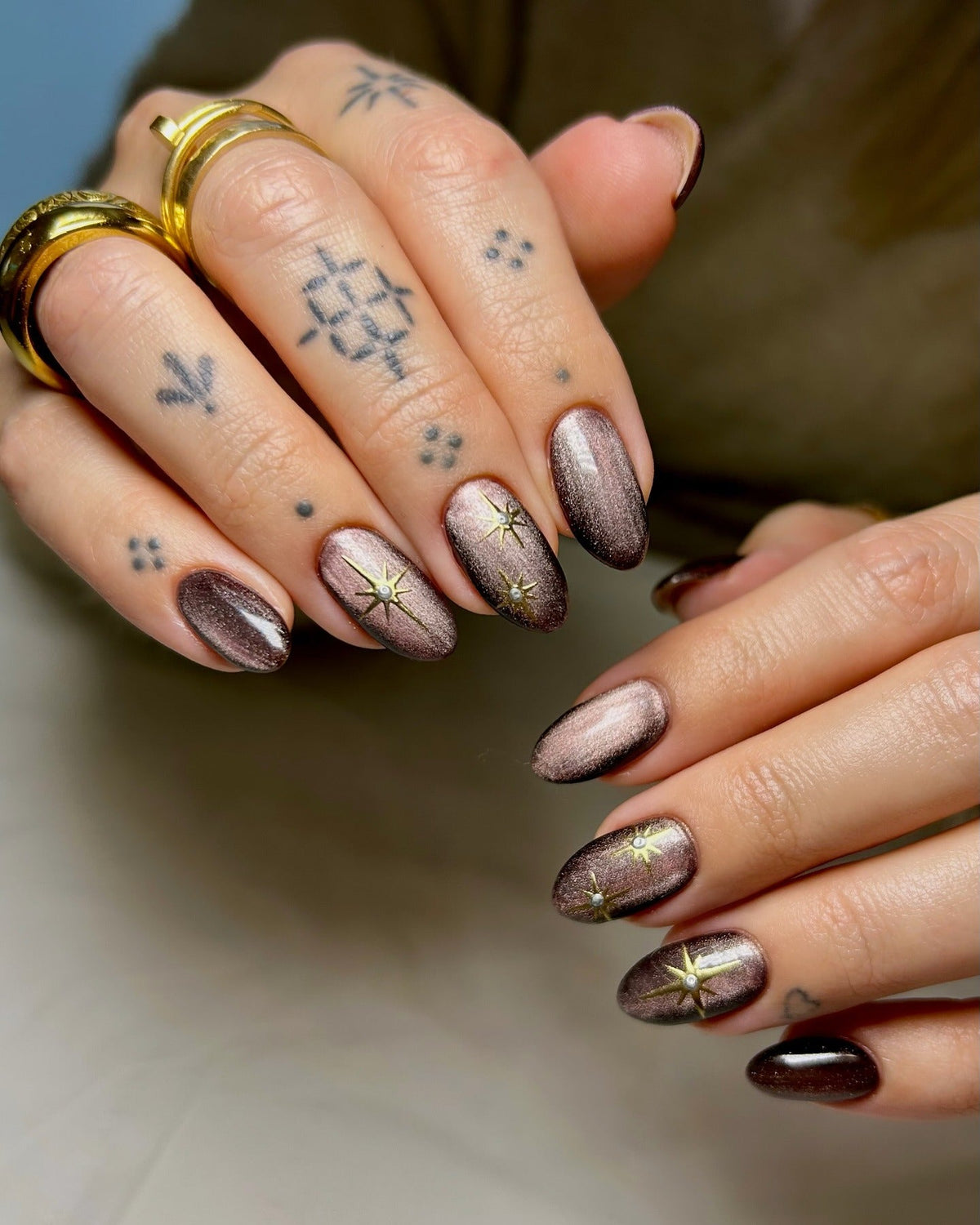 15 Simple Yet Stunning January Nail Designs
