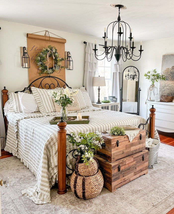 15 Stunning Farmhouse Bedroom Ideas for 2025