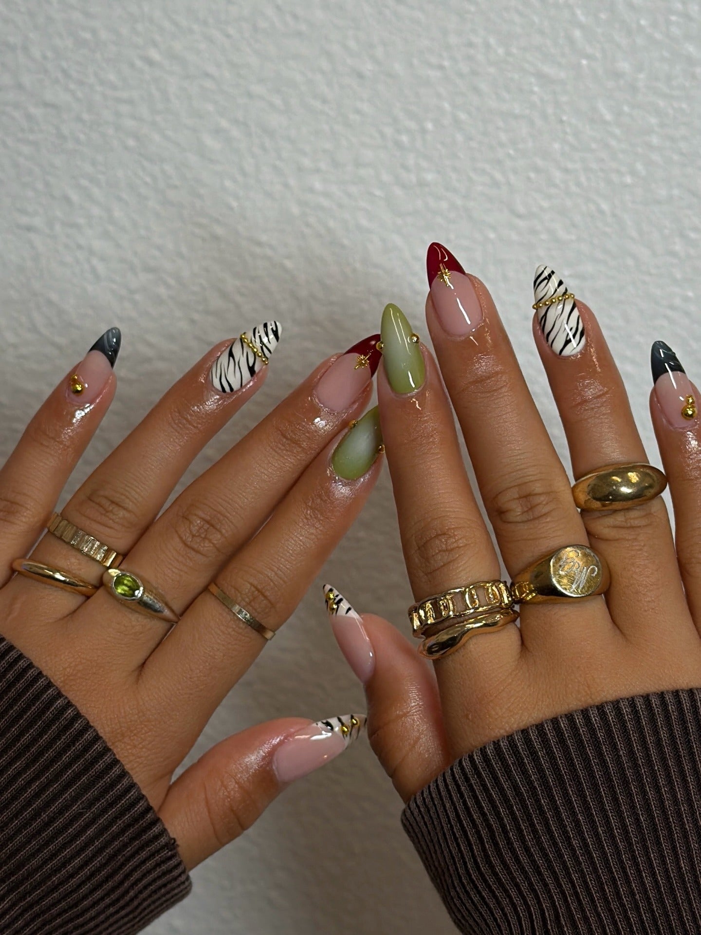 15 Trendy Accent Nail Ideas