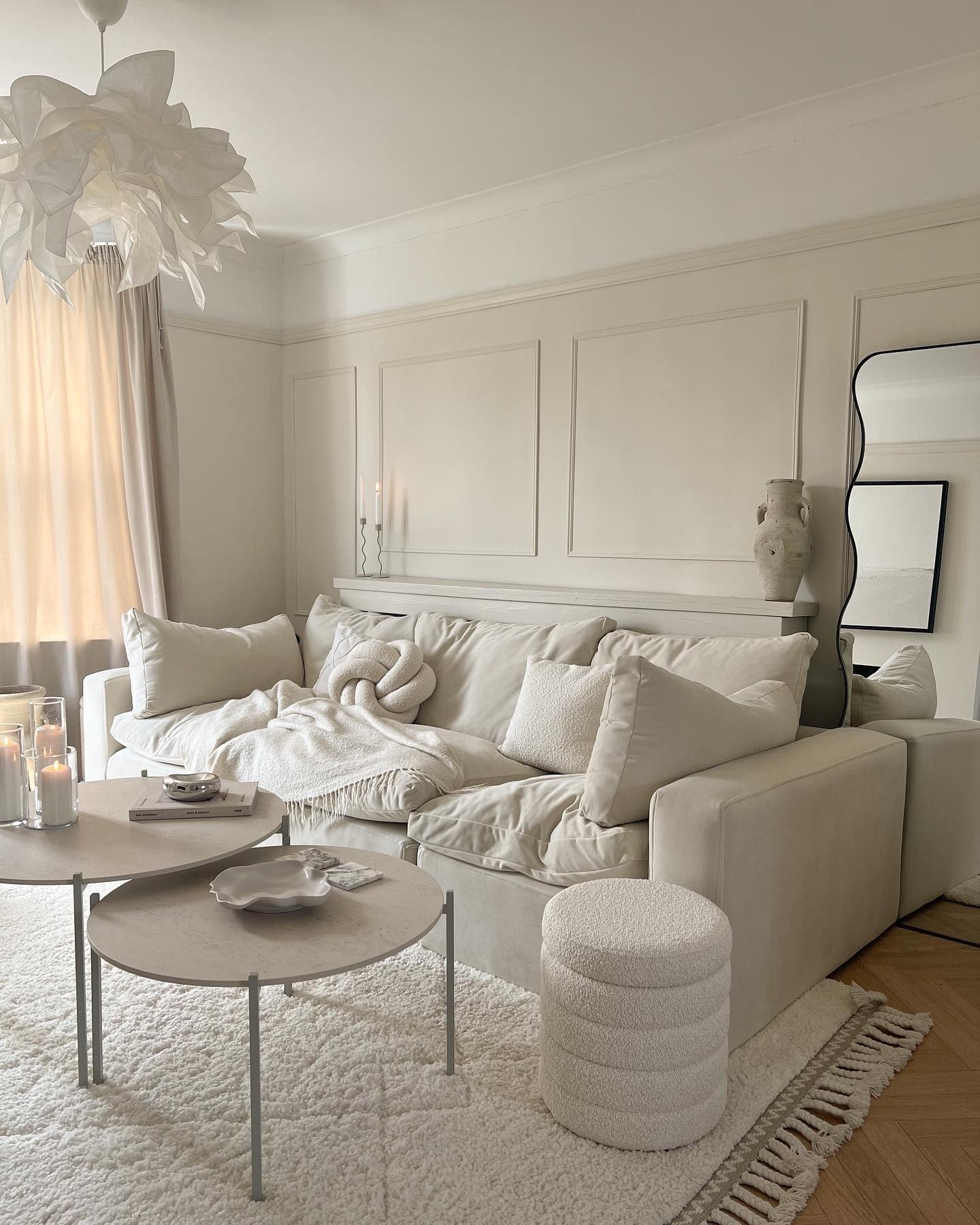 15 Minimal Beige Living Room Ideas for Clean Design