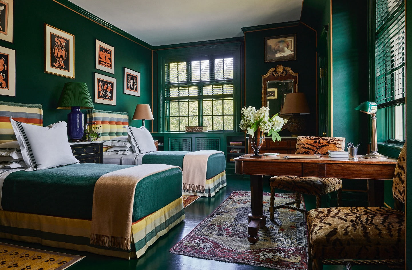 24 Deep Green Bedroom Ideas That Feel Like Luxury