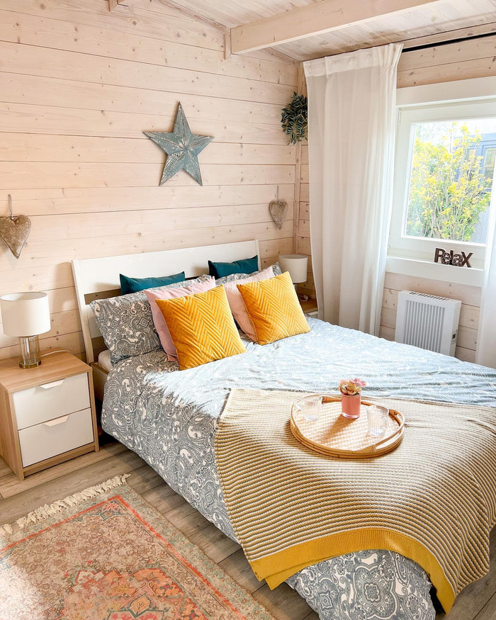 29 Warm Log Cabin Bedroom Ideas for Dreamy Nights