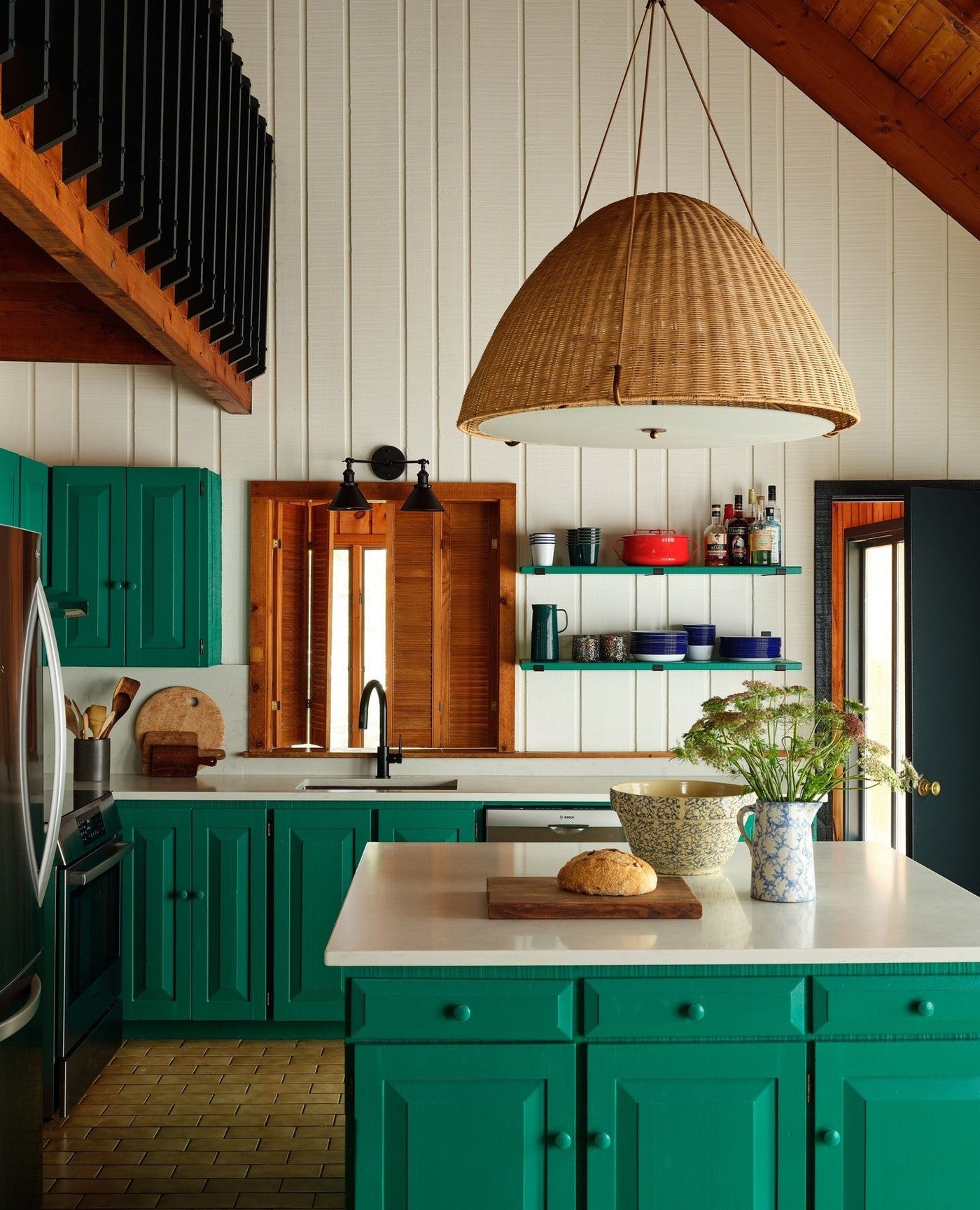 31 Dreamy Lake House Kitchen Inspirations - Mockup Hunt