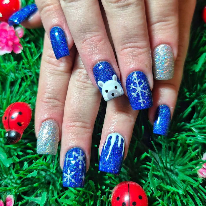 21 Irresistibly Cute Winter Nail Ideas That Pop
