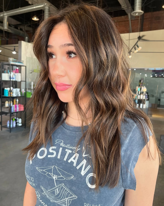 25 Trendy Brown Hair with Highlights for a Fresh Look