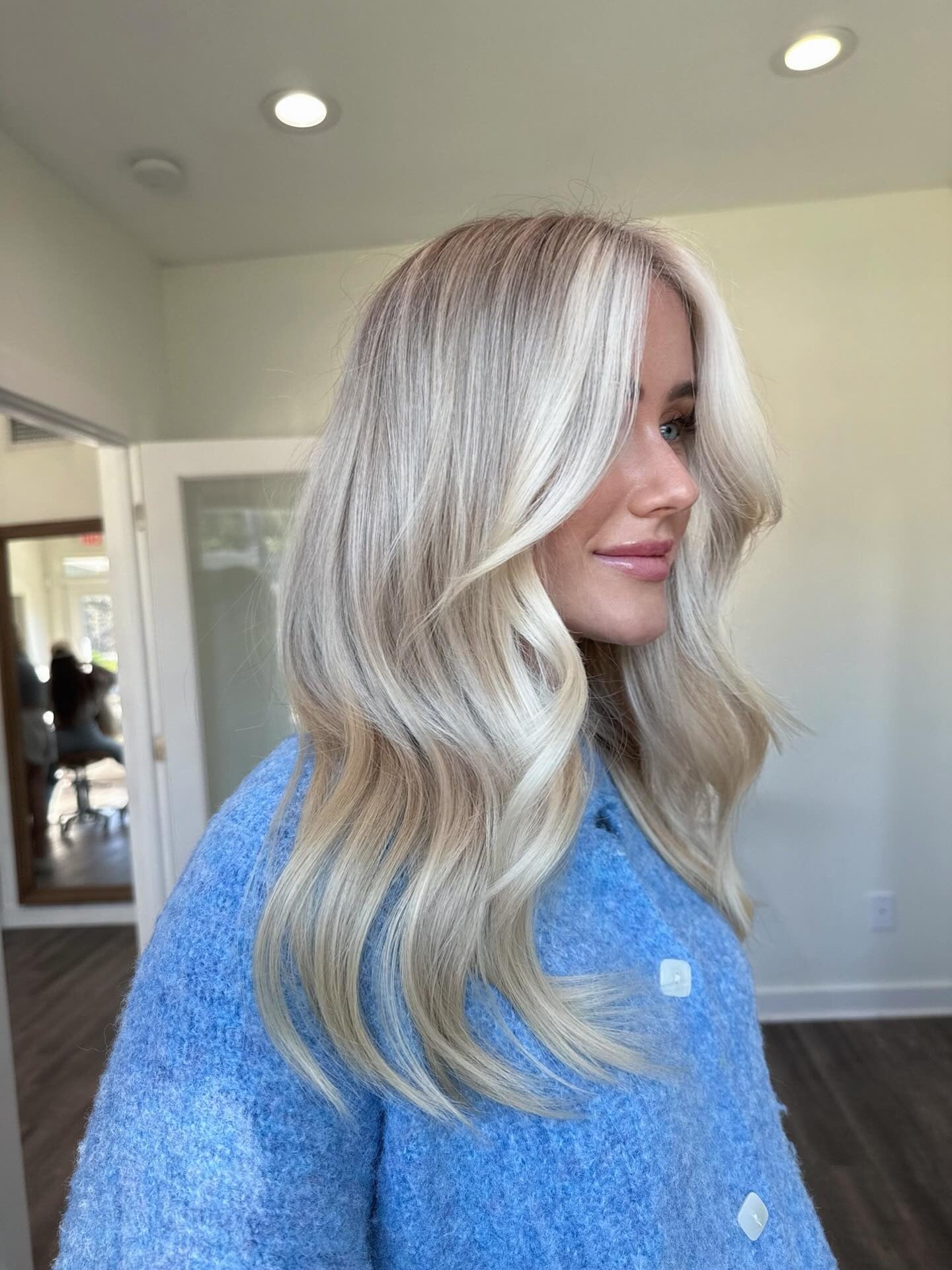 15 Effortless Light Ash Blonde Hair Color Ideas