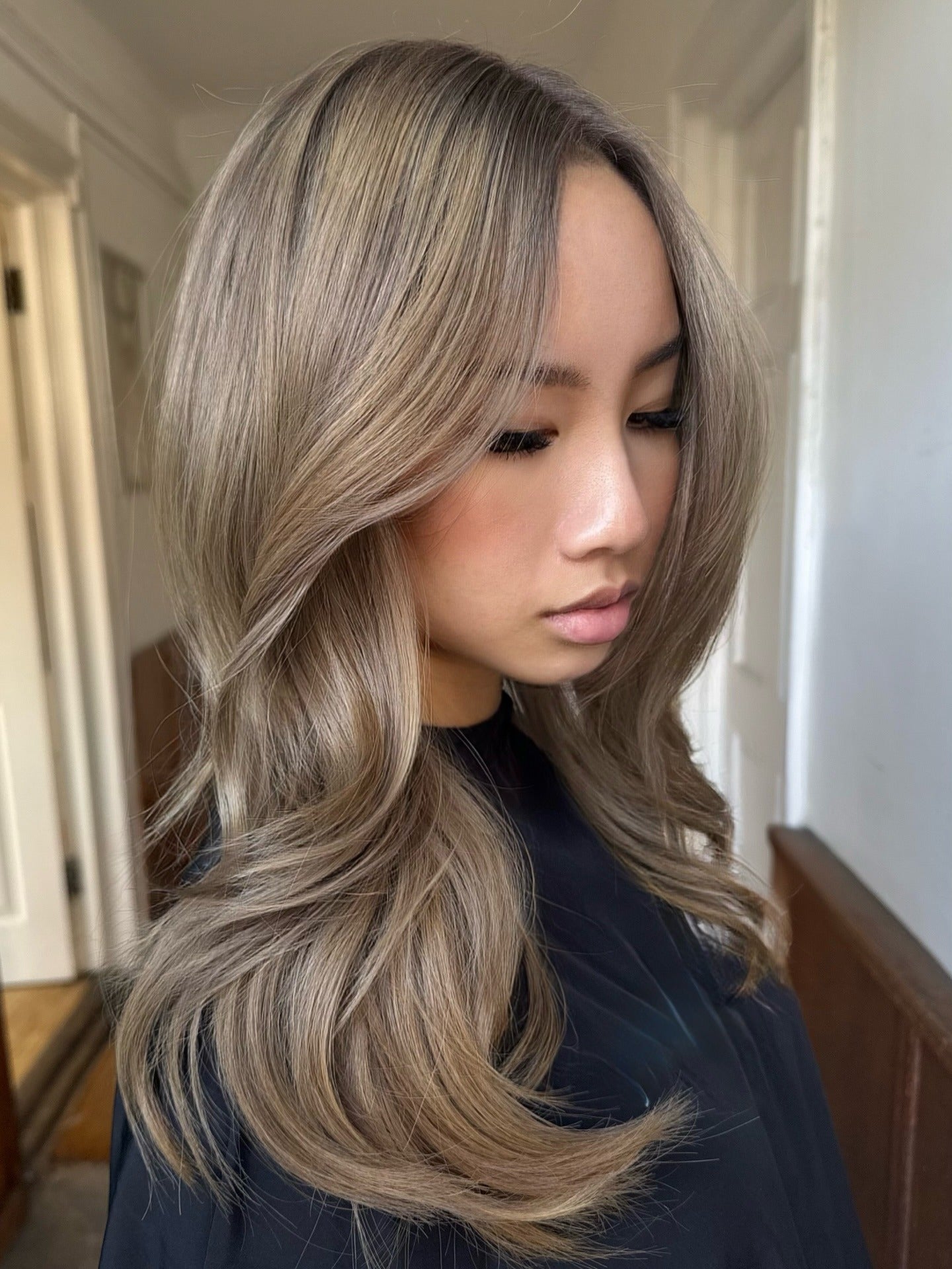 15 Chic Milk Tea Hair Color Looks