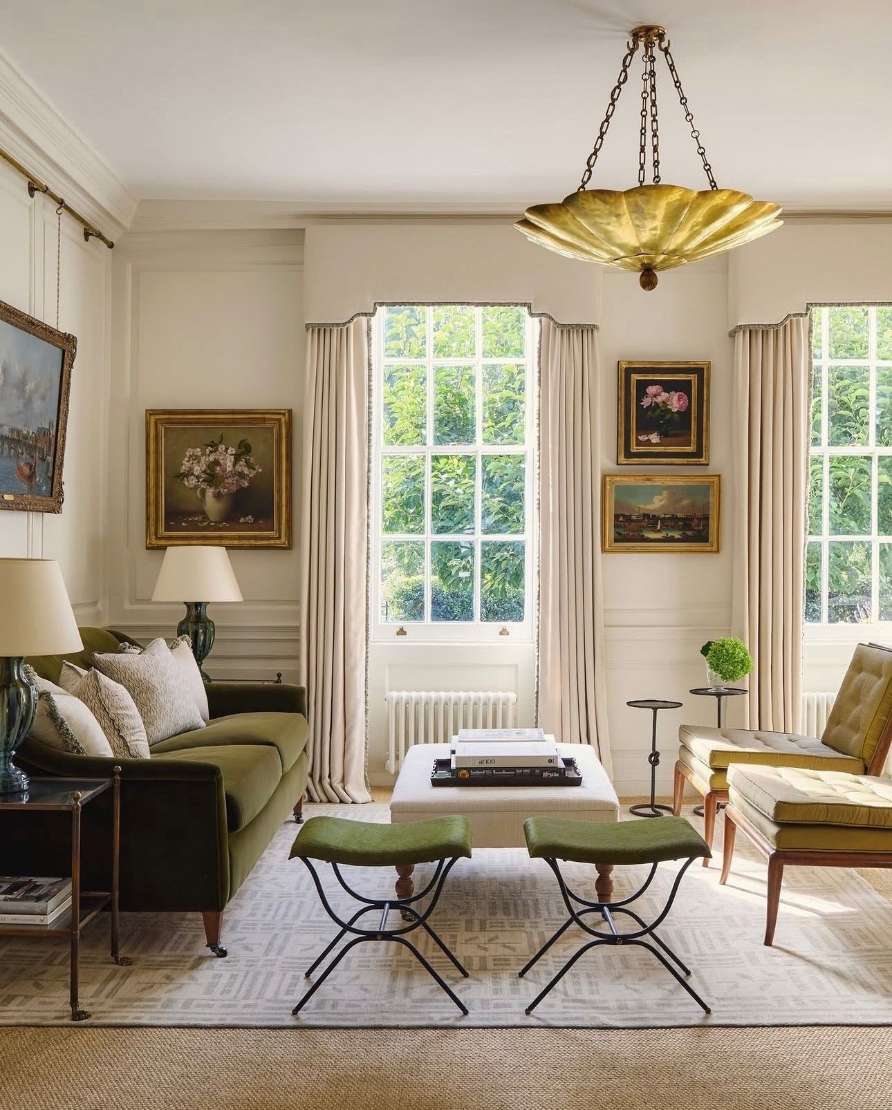 15 European Living Room Ideas With Classic Charm