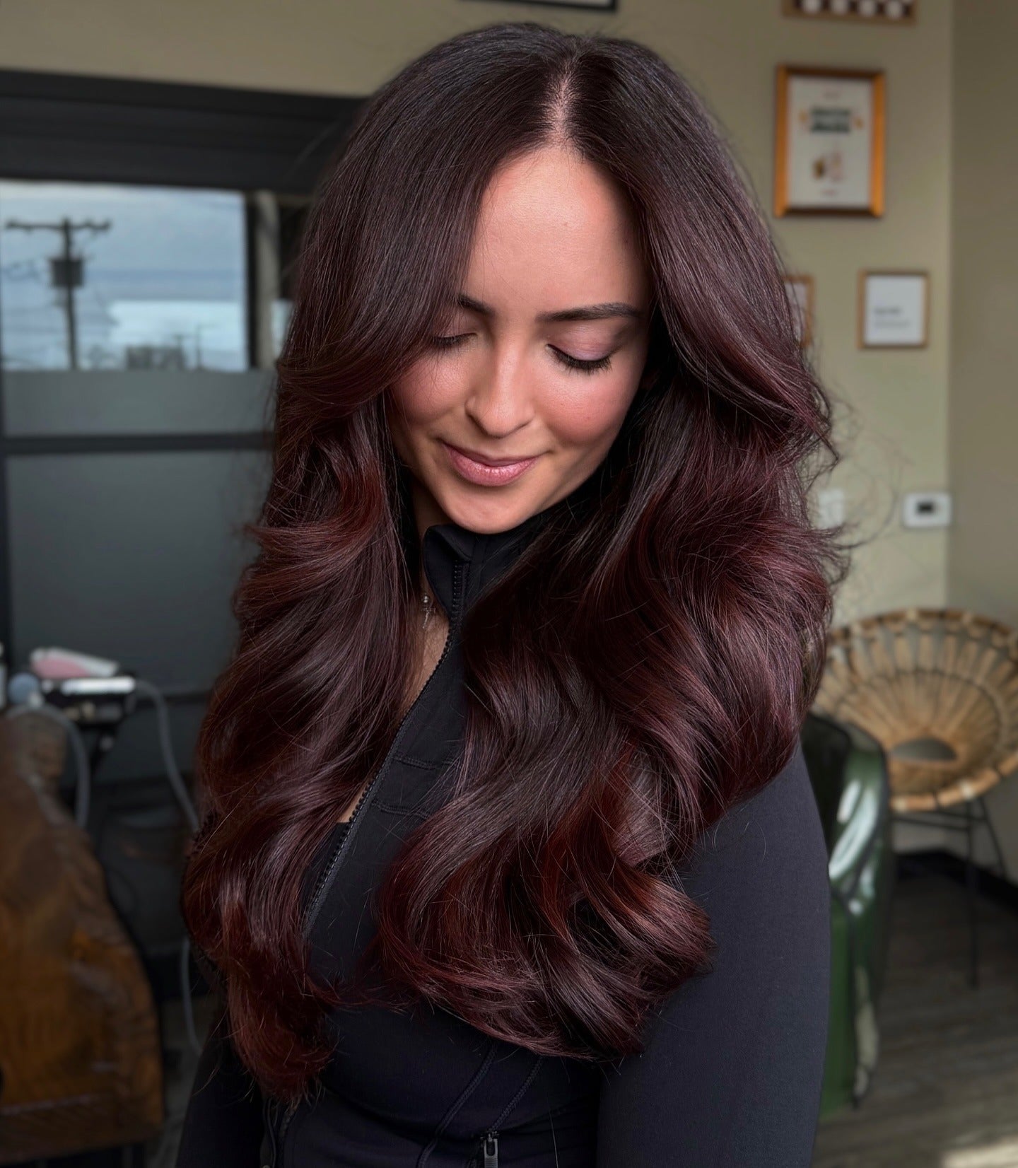 16 Eye-Catching Dark Auburn Hair Color You’ll Want Now