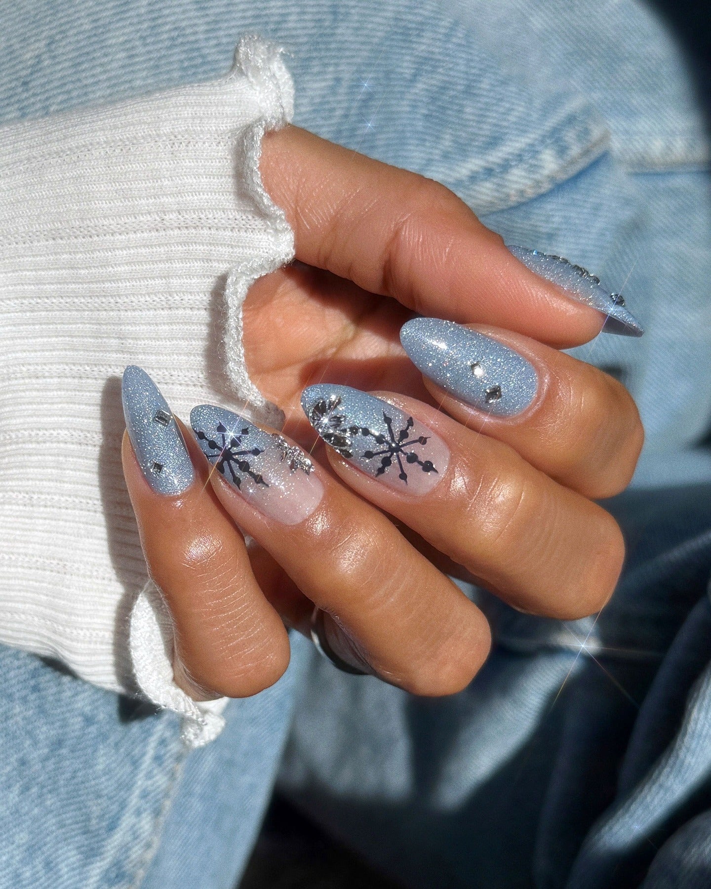 15 Trendy Snowflake Nail Ideas for a Fresh Winter Look