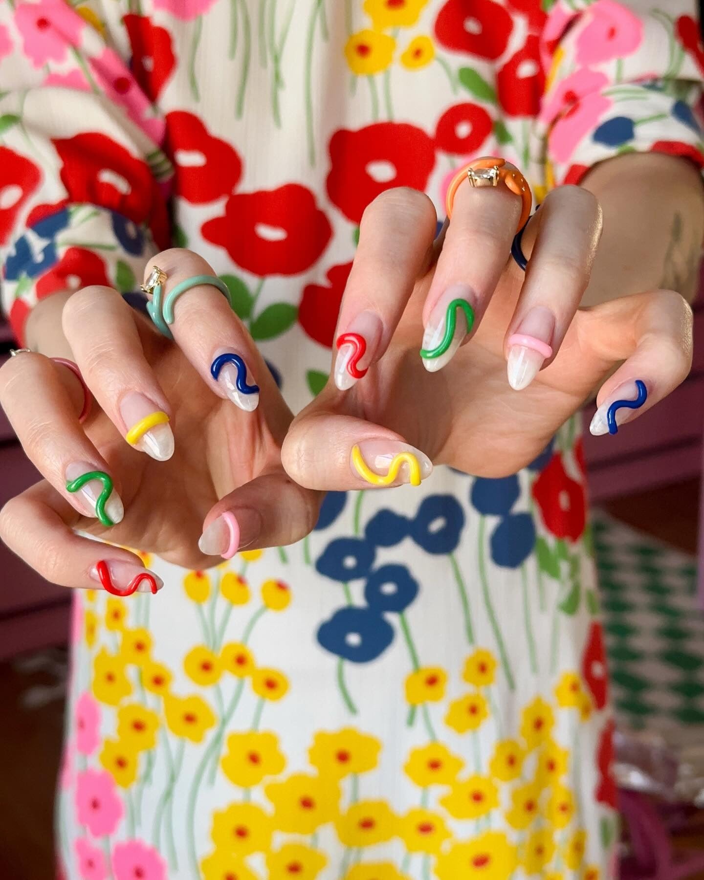 15 Cute Squiggly Nail Ideas You Need to See